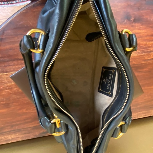 Handbag, Prada - Picture 5 of 16